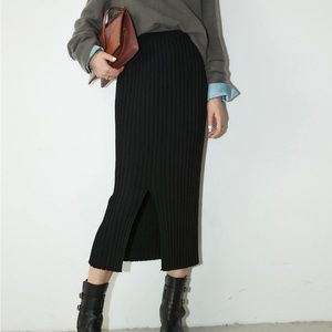 NWT Commense Ribbed Long Knitted Skirt with Slit